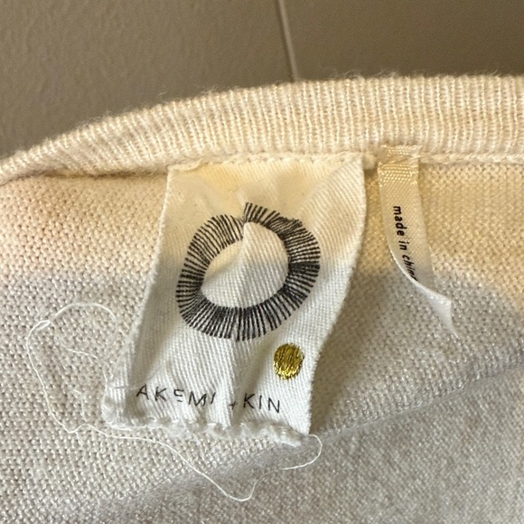 Akemi + Kin Women’s Small Elegant Cream Cardigan with Dolman Sleeve - Picture 2 of 7